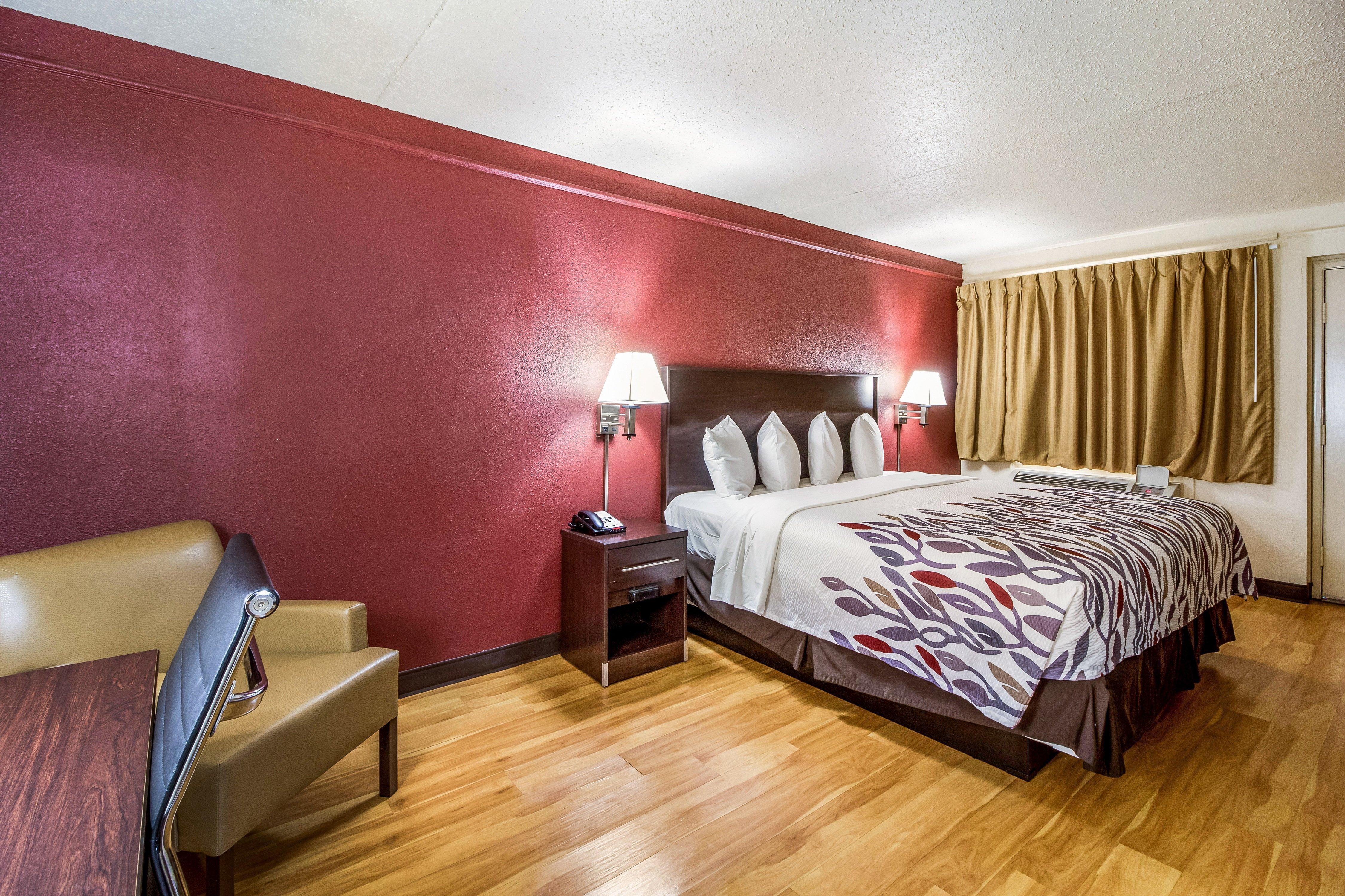 Red Roof Inn Houston East I-10 Exteriör bild