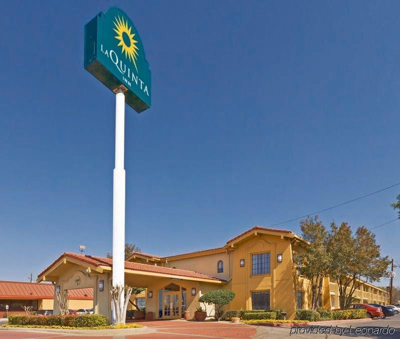Red Roof Inn Houston East I-10 Exteriör bild